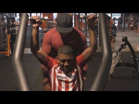 Once you have printed the parts you can start the job. RARKO GAAT TRAINEN MET MO BICEP ! - YouTube