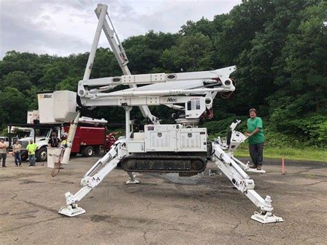 .penn line service, hazlett tree service , townsend tree service, lewis tree service , and penelec serves approximately 585,000 customers within 17,600 square miles of northern and central. IBEW Local 1919 Tree Trimmers: Training