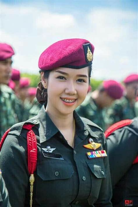 Royal Thai 🇹🇭female Army Soldier | ทหารหญิง, นักรบหญิง, คนน่ารัก