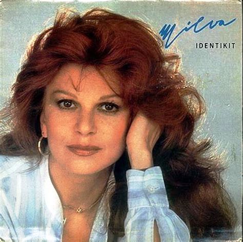 In 1959, milva won a contest for new voices, and was named the overall winner from more than seven thousand six hundred participants. canción y cine italiano en los años 50 a 70: Milva