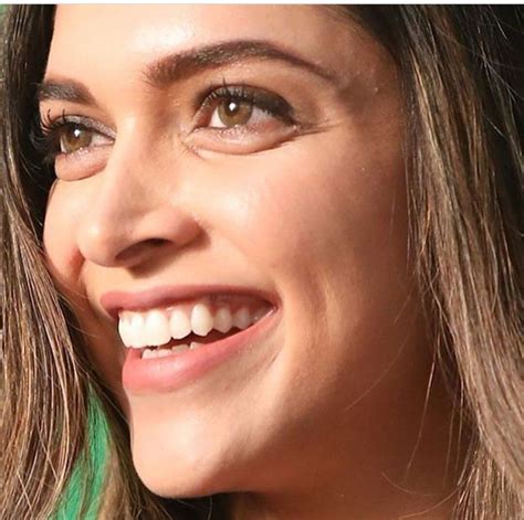 Deepika padukone as 'mohini' | happy new year. Pin by Harsha K on Deepika Padukone | Angel face, Deepika ...