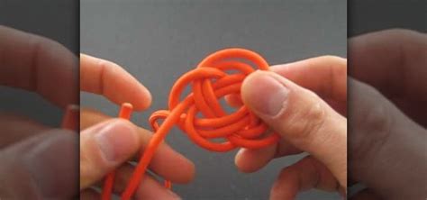 You wrap the injured leg with a sleeping pad or blanket. How to Tie paracord knot balls « Sewing & Embroidery