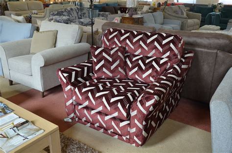 Retro armchair to furnish and decorate commercial spaces. Retro Swivel Chair Maroon Chevron Fabric Large Armchair