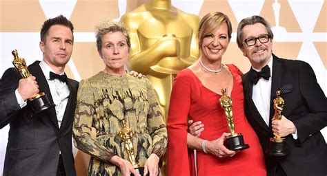 Check out all the oscar winners below, updating live. Last Year's Oscar Winners - Refresh Your Memory on 2018 ...