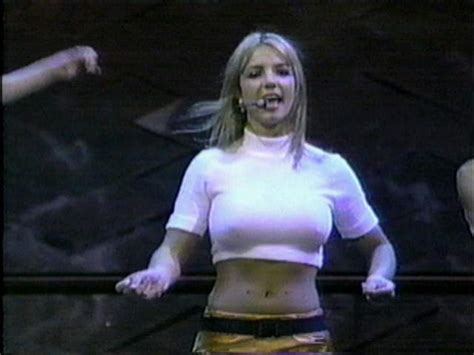 2 the annual ceremony, unveiled the complete list of nominations and its host. kids choice - Britney Spears Image (10617600) - Fanpop