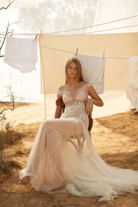 And the contrast between the inspiration that liz martinez draws from nature and the multicultural urban view more like this. 2021 Wedding Dress Collection: Sands by Liz Martinez