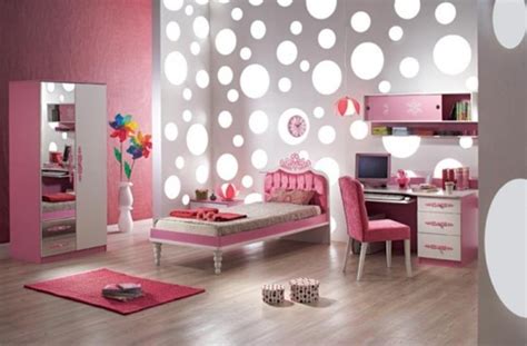 If you have a small bedroom, it will be more difficult to have good storage as you need. 15 Cool Ideas For Pink Girls Bedrooms | Digs Digs / design ...