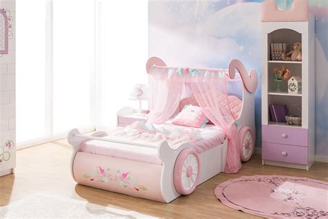 Fragt man junge mädchen, was sie denn gerne einmal werden möchten, so kommt in vielen fällen die antwort: Ballerinal Kinderbett Kleiderschrank Schreibtisch Bett ...