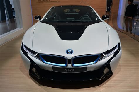 Sila pilih model kereta yang anda inginkan dari senarai di bawah ini untuk mengetahui harga terperinci di bandar anda, juga promo, varian, spesifikasi, foto, penggunaan bahan. Supercar BMW i8 dengan harga kira-kria $ 135.700 - OTOMAXI ...