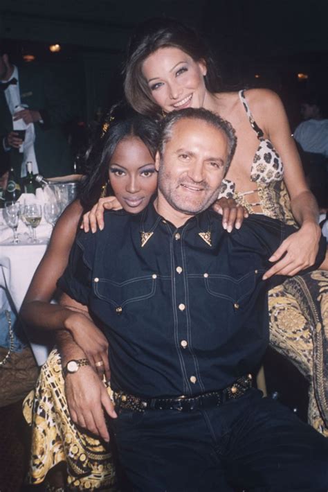 5 september at 11:09 ·. Naomi Campbell's 50th Birthday: A Look Back at Her ...