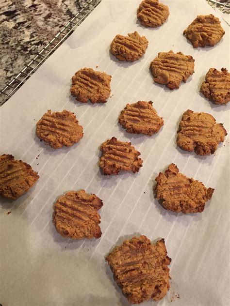 They are so soft and moist that every. 3 ingredient No Flour Peanut Butter Cookie 1 egg 1 cup ...