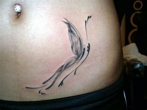 The hip area is also quite big, giving you enough surface area to get intricately detailed tattoo designs. Tattoos For Girls On Hip - Cool Tattoo Designs