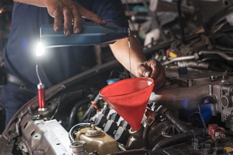 It usually takes around an hour if you do it yourself, about 30 understanding the time it takes a professional mechanic to perform your vehicle's oil change is very important because the repair costs are the money you pay and the time you wait. How Long Does an Oil Change Take? | Beach Automotive Group
