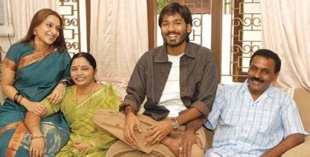 Dhanush was born to tamil film director and producer kasthuri raja on 28 july 1983. Dhanush (Actor) Age, Height, Wife, Girlfriend, Biography ...