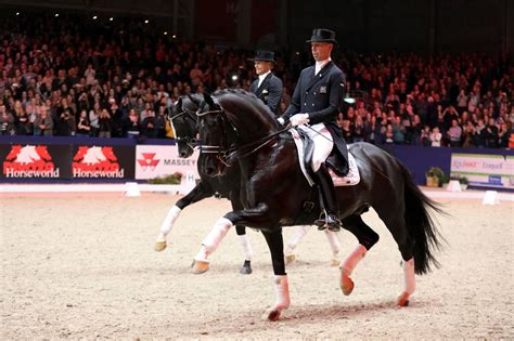 Although his top horse zonik certainly has plenty in the tank for tokyo, the 2010 world champion seems to have his eye set on his two rising stars: Black Magic In Beeld: Totilas terug én Total US komt er ...