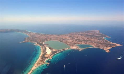 La traversata da ibiza a la savina, il porto di formentera, dura da trenta minuti ad un'ora e si effettua dalle 07,30 alle 20,30. Clima Formentera - Mejor época para visitar Formentera ...