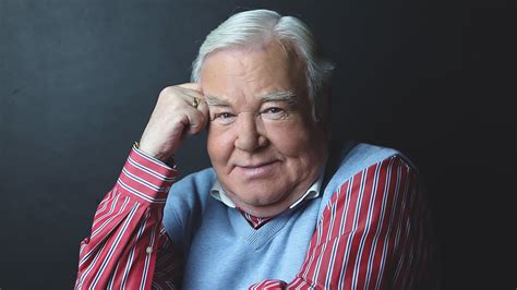 He is an actor and writer, known for csinibaba (1997), charley nénje (1986) and rap, revü. Gálvölgyi János a júliusi Szimpatika magazin címlapján ...