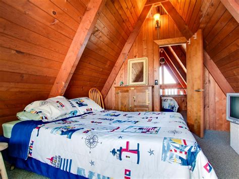 Maybe you would like to learn more about one of these? Waterfront Cabin in Lincoln City, Oregon