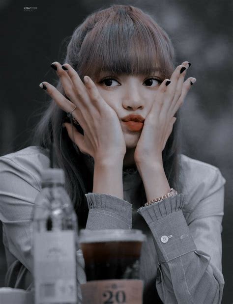 Memes y fotos de blackpink. Tatlı lisa #Entertainment aesthetic Cute lisa | Fotos de ...