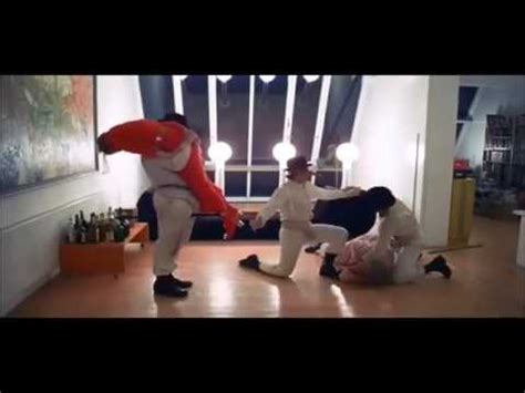 A clockwork orange by anthony burgess. A Clockwork Orange-I'm Singing In The Rain/Заводной ...