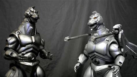 Mechagodzilla was designed by the black hole aliens to defeat godzilla, and came this first model utilized remote pilots. X-Plus 30cm Mechagodzilla 1993 Ricboy Exclusive Review ...