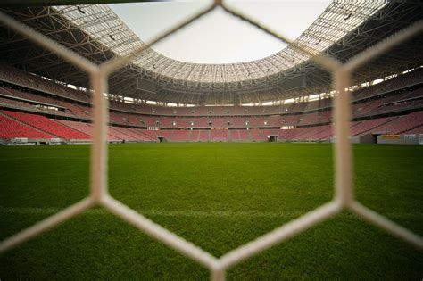Het nationaal stadion puskás ferenc in het puskás ferenc stadion is het grootste stadion van hongarije met een capaciteit van 68.976 zitplaatsen. Puskás Aréna: "Minden székből lehet látni a teljes ...