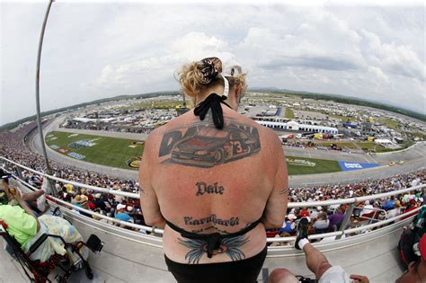 Four drivers badly injured, including wendell scott, the only african american competitor to win a race in nascar until darrell wallace jr.'s win at martinsville last fall. NASCAR Sprint Cup Series at Talladega