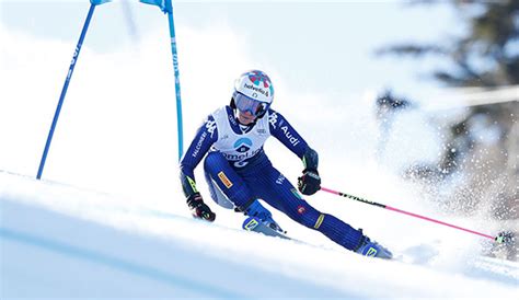 Nina ortlieb kam heute beim ersten abfahrtstraining in crans montana (sui) bei der landung eines sprungs zu sturz und klagte über schmerzen im rechten. Ski Alpin heute live: Herren-Abfahrt (Lake Louise) & Damen ...