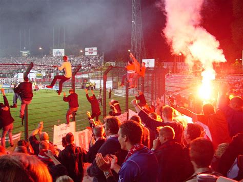 Check spelling or type a new query. FC Utrecht in de hekken! - In de Hekken