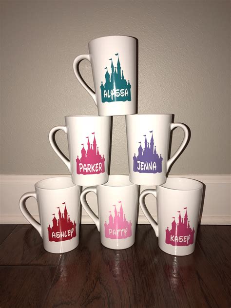 Check out 21 great gifts for every kind of roommate in your life. Roommate gifts #disneycollegeprogram #disney #dcp ...