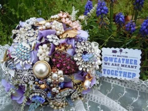 Adding a wedding bouquet memorial photo charm to your bouquet is the perfect way to include someone you love in your perfect day.even if. 25 Amazingly Creative Ways To Repurpose Vintage Jewelry ...