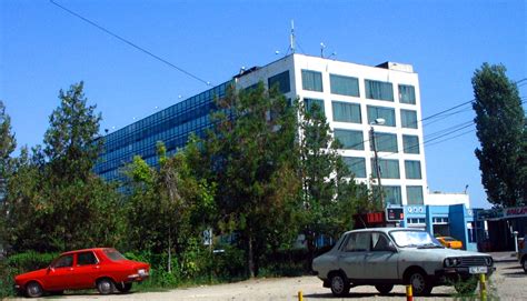 Dezvoltați orașul și construiți un spital nou! File:Buzau Contactoare.jpg - Wikimedia Commons