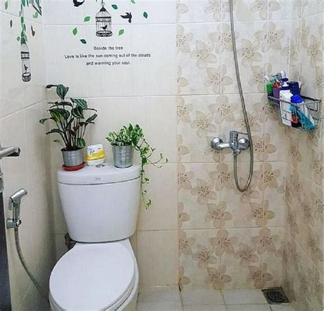 Di sisi lain, ukuran seng gelombang juga memiliki pengaruh anda bisa memilih berbagai ukuran seng gelombang sesuai ukuran. 10 Desain Kamar Mandi Kecil yang Indonesia Banget | Ada ...