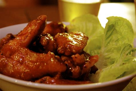 Heidi\'s asian bbq ranch wings : Passport to Yanquiland: The Office Bar & Grill - Pick Up ...