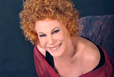 Un sorriso dentro al pianto. Ornella Vanoni: «La musica mi faceva paura, ora me la godo ...