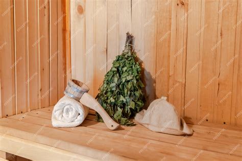 Традиционная старая русская баня spa concept. детали интерьера финская ...