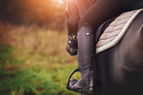 Some women — and men — might find this a tad embarrassing, but hear us out. 5 Horse Riding Tips for Beginners