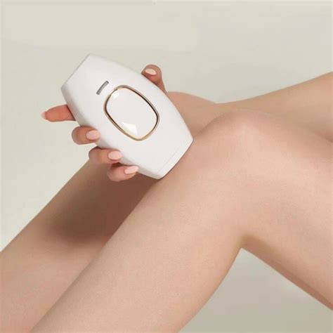 It had been performed experimentally for about twenty years before becoming commercially available in 1995 and 1996. Laser Hair Removal Handset At Home Device IPL - Ninja New