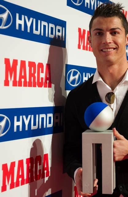 We did not find results for: Cristiano Ronaldo eleito o melhor da Liga espanhola ...