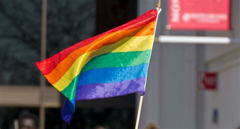 The guitarist, 76, admitted he wasn't bothered about the gender. Woman Sexually Fluid Vs Pansexual Full Body : All Openly ...