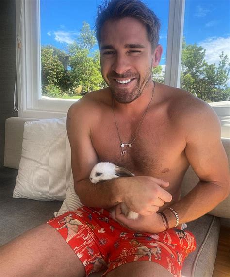 View latest posts and stories by @hugh_sheridan hugh sheridan in instagram. Hugh Sheridan beams as he introduces a new family member ...