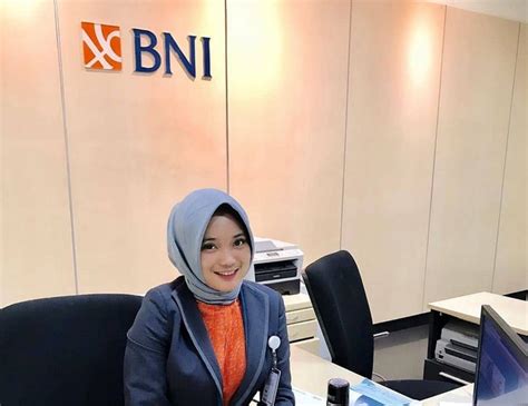 Berdiri sejak tahun 1946 silam dan termasuk bank milik pemerintah yang artinya badan usaha milik negara di indonesia (bumn). Lowongan Bank BNI Jakarta Senayan - Pusat Lowongan CPNS ...