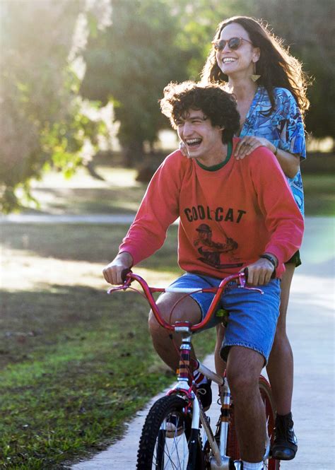 Vamos soltar isso no próximo ano, revelou. Eduardo e Mônica: Filme da música do Legião Urbana vence ...