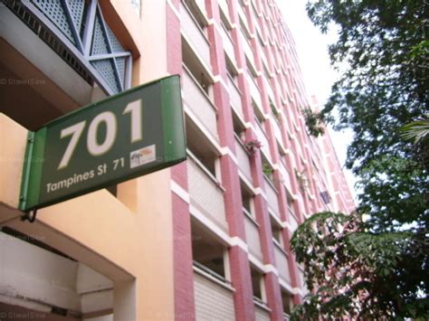 3jan2020 tailgater at blk 820 tampines st 81 at 6.30am in the videos you can spot the van, #gbb7087u waiting at the side and as soon as i approached the. Fully Furnished Room For Rent At Tampines St 71, Tampines ...