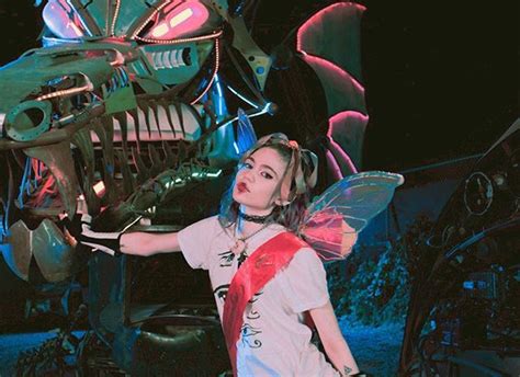 Grimes' character in the cyberpunk 2077 video game has released her debut album. #PaladarPop: "Miss Anthropocene" de Grimes - Radio Cantilo ...