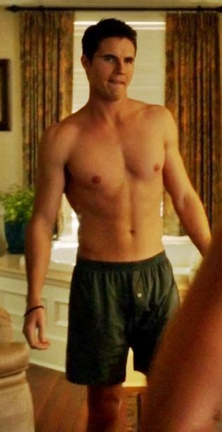 He is very picky in the case of food. Pin by Speyton on Robbie Amell | Robbie amell, Robbie, Actors