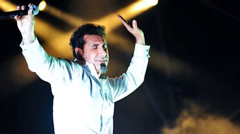 The us company offers digital management solutions for businesses and said it had to shut down its servers as a precaution to protect over 36. SERJ TANKIAN : un EP rock ! - RSTLSS