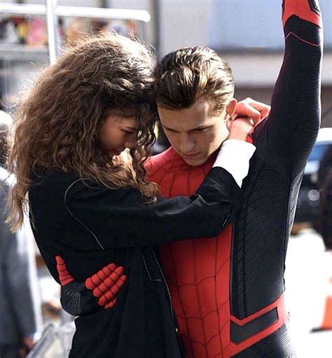 How many of you like tom holland and zendaya? Tom x Zendaya (With images) | Tom holland zendaya, Tom ...