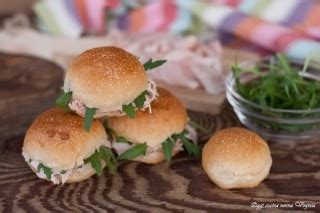 Panini all olio sofficissimi fatti in casa. Come fare i PANINI ALL'OLIO MORBIDISSIMI la ricetta che ...
