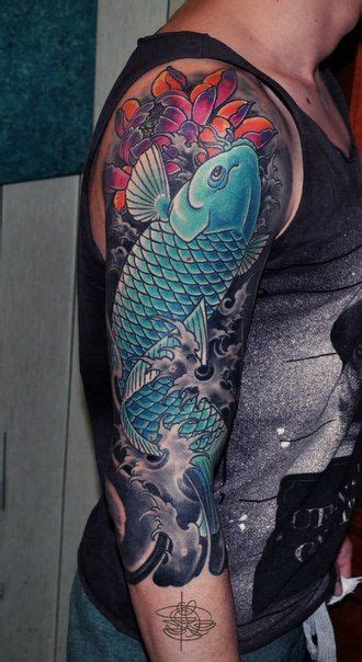 2 de 2 tatuadora compartilhou fotos de whindersson nunes com o rosto tatuado — foto: Слава Яровой | Koi tattoo design, Koi fish tattoo, Sleeve ...